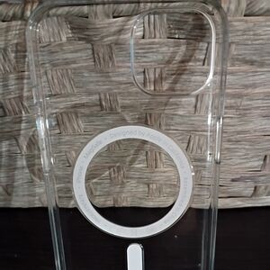 Apple Clear MagSafe iPhone Case